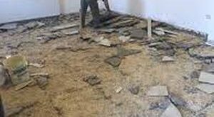 عامل شغل تكسير جدار الدمام