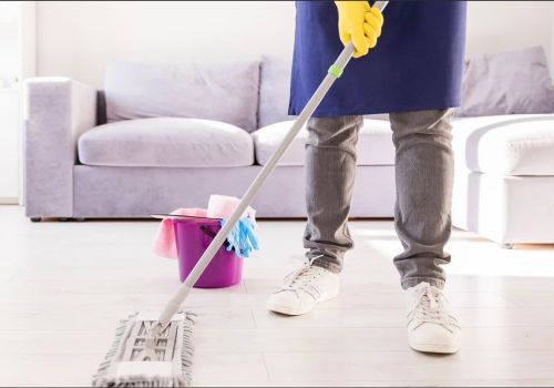 عمال تنظيف منازل بأم الساهك
