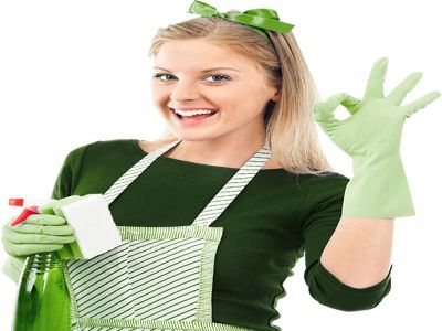 عاملات تنظيف فى حى الملك فهد بجده